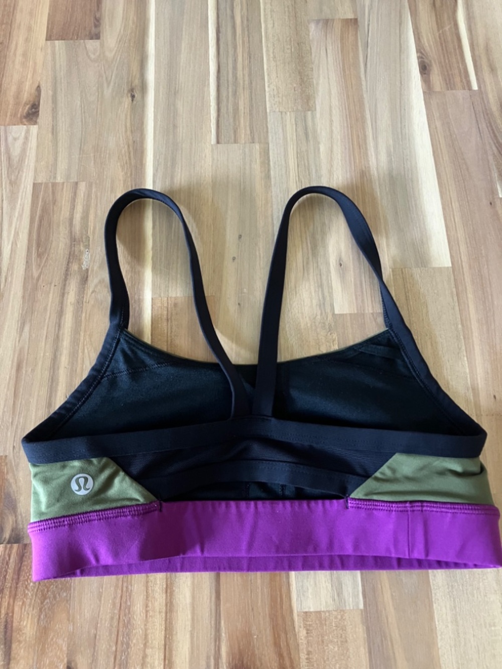 Bundle of 2 Sports Bras – Nike & Lululemon - Picture 8 of 8